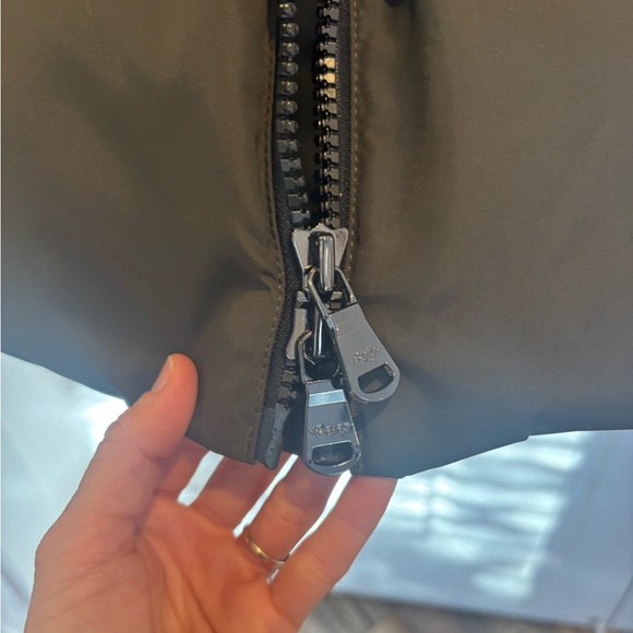 NWOT Pajar Women's Jayde Puffer Coat with Fur Trim - Picture 8 of 10